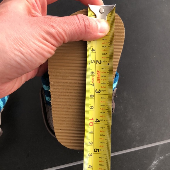 GYMBOREE - baby beach flip flops - Picture 3 of 3